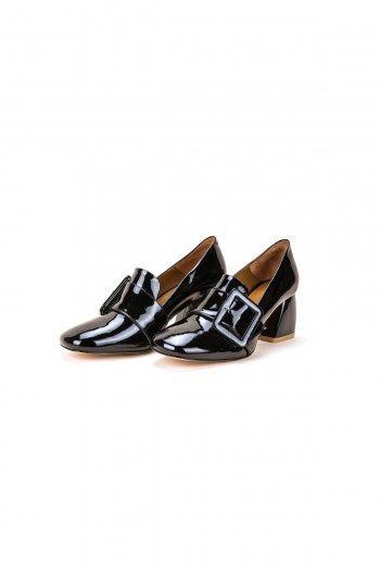 Schuhe “Black Shine”